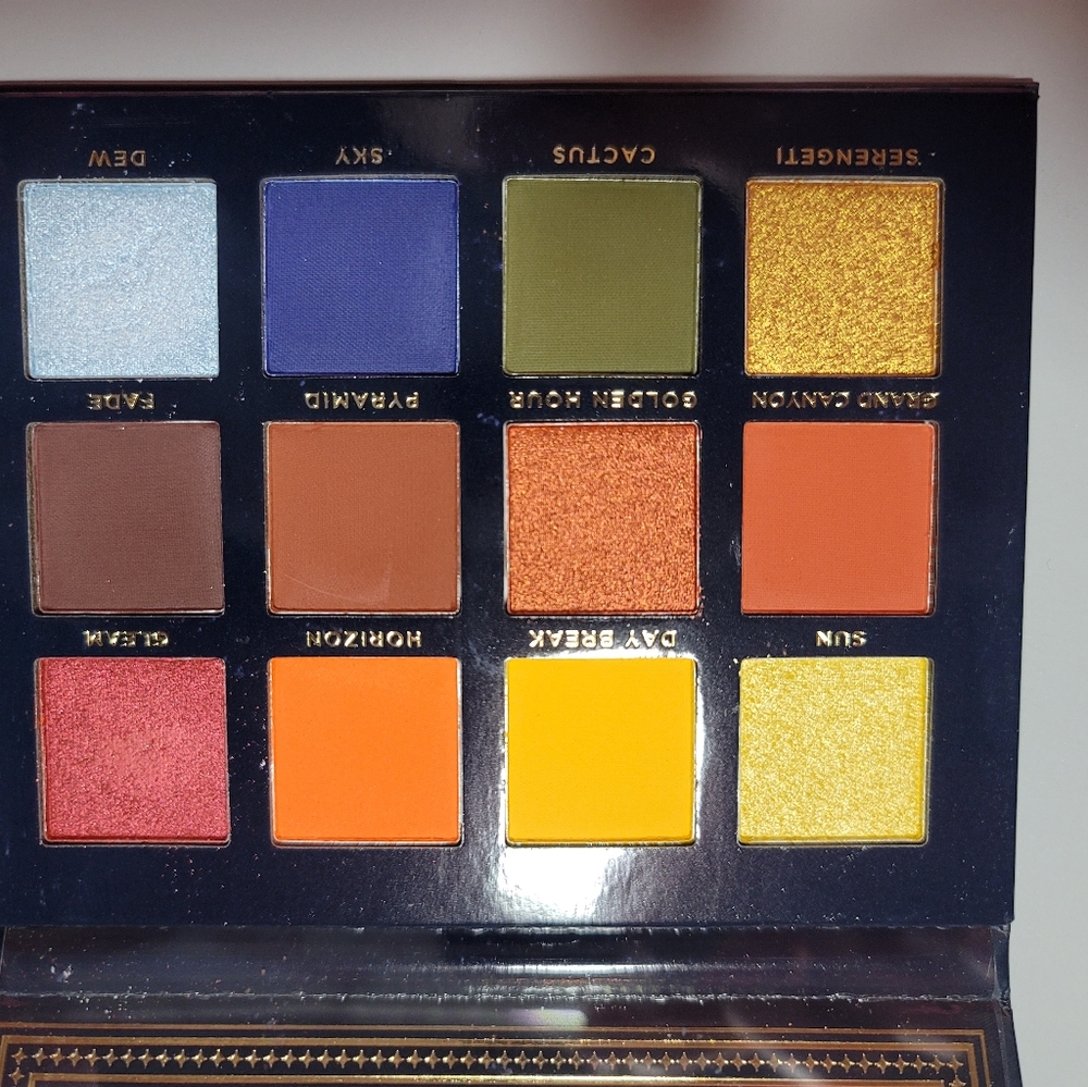 Eyeshadow - Picture 6 of 7
